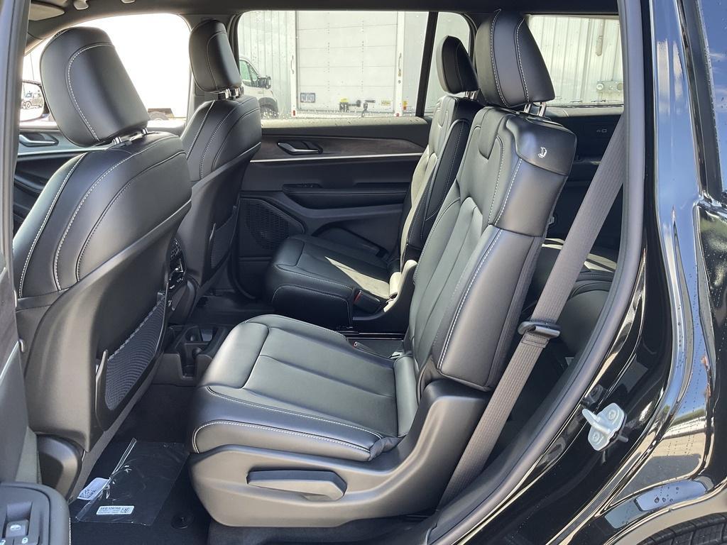 new 2025 Jeep Grand Cherokee L car, priced at $46,327