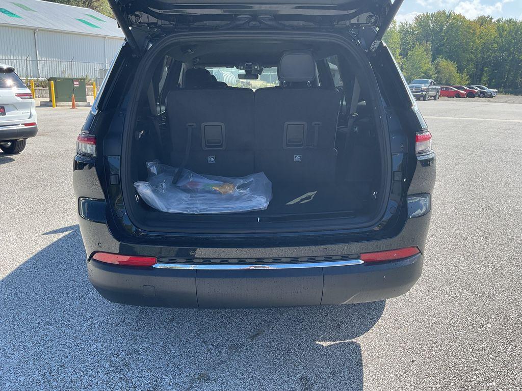 new 2025 Jeep Grand Cherokee L car, priced at $48,827