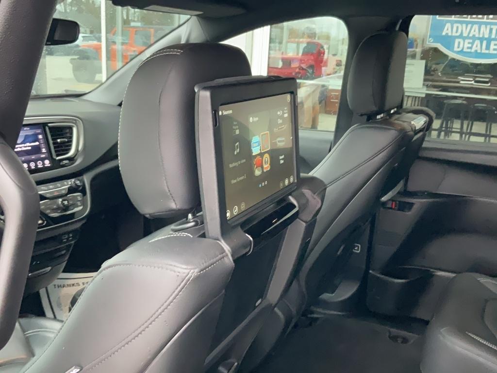 used 2020 Chrysler Pacifica car, priced at $32,990