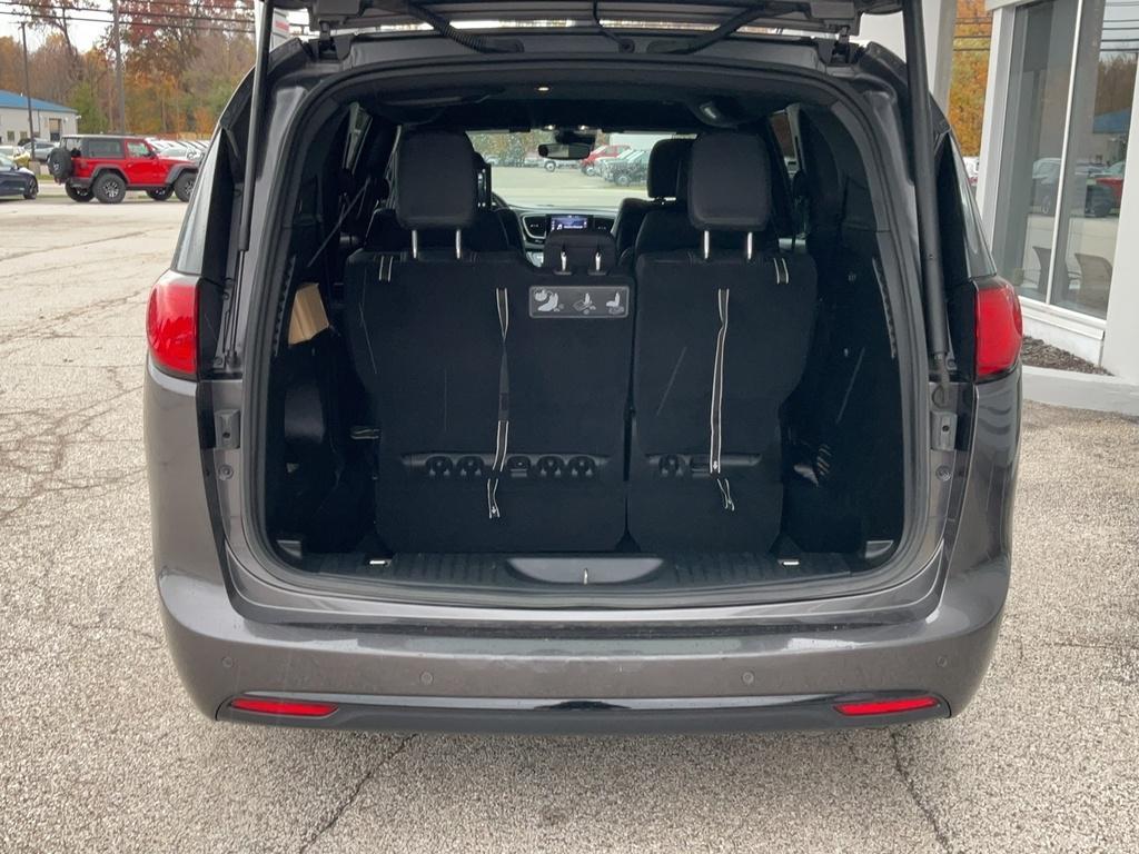 used 2020 Chrysler Pacifica car, priced at $32,990