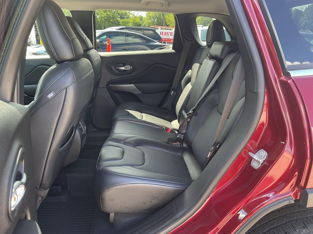 used 2021 Jeep Cherokee car, priced at $23,995