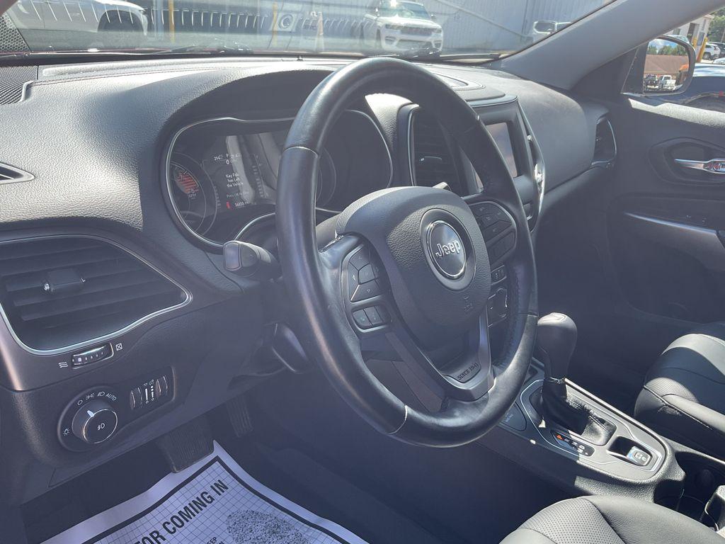 used 2021 Jeep Cherokee car, priced at $23,995
