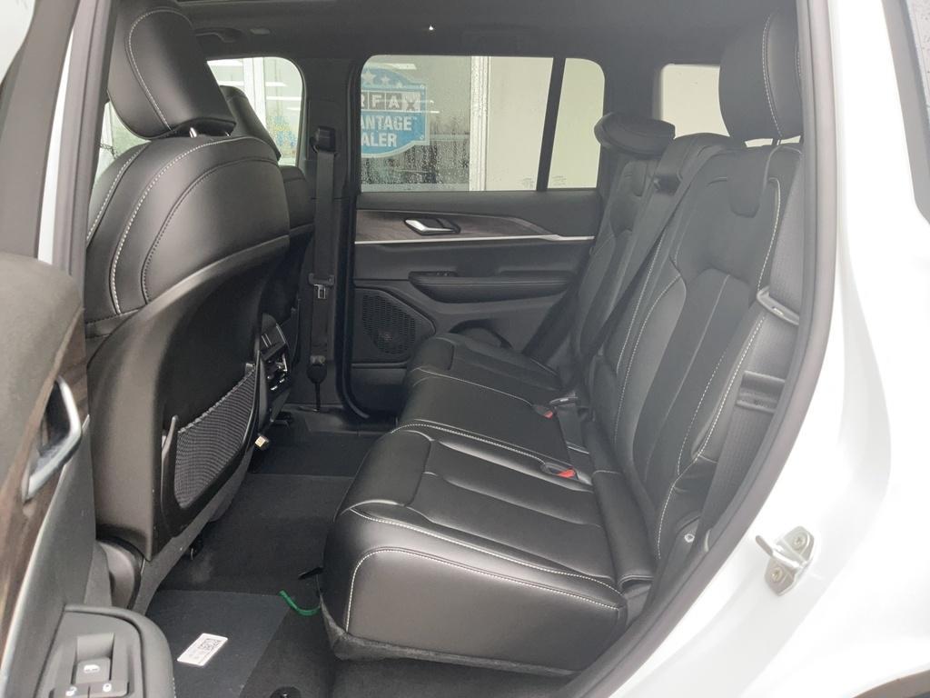 new 2025 Jeep Grand Cherokee car, priced at $46,344