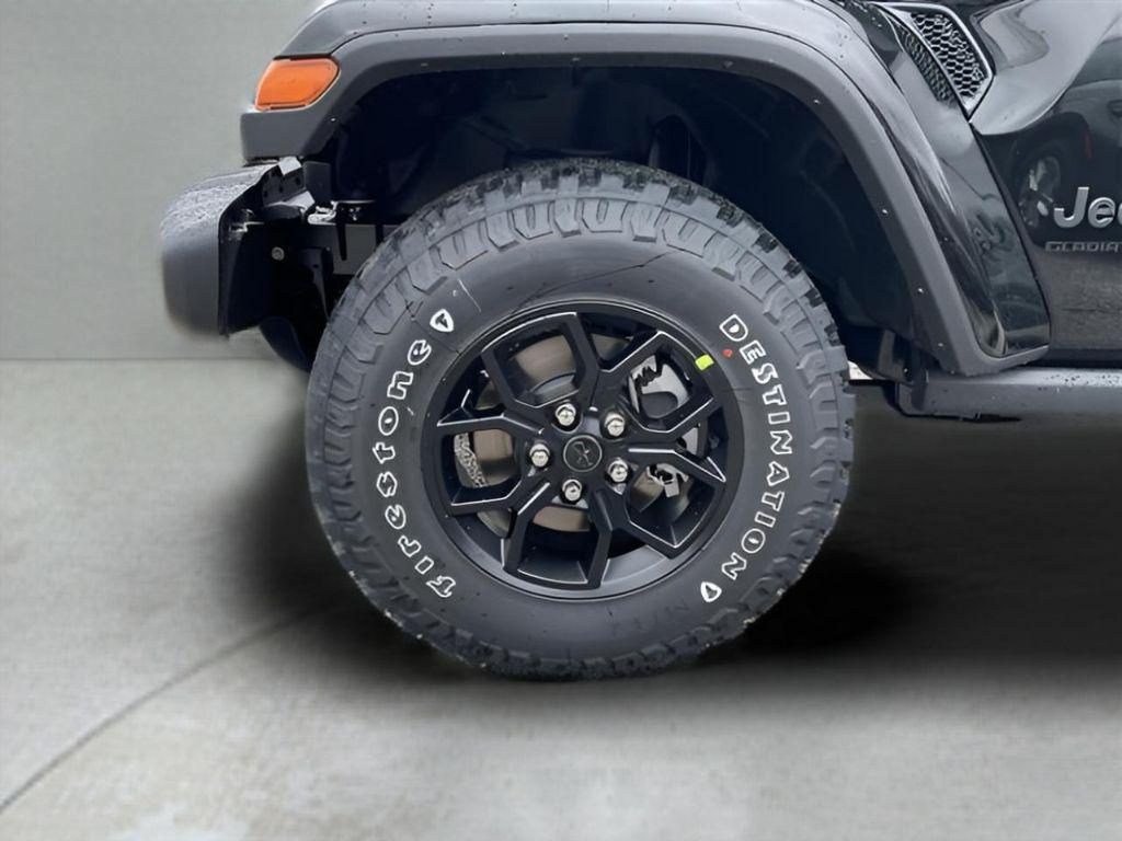 new 2025 Jeep Gladiator car, priced at $48,671