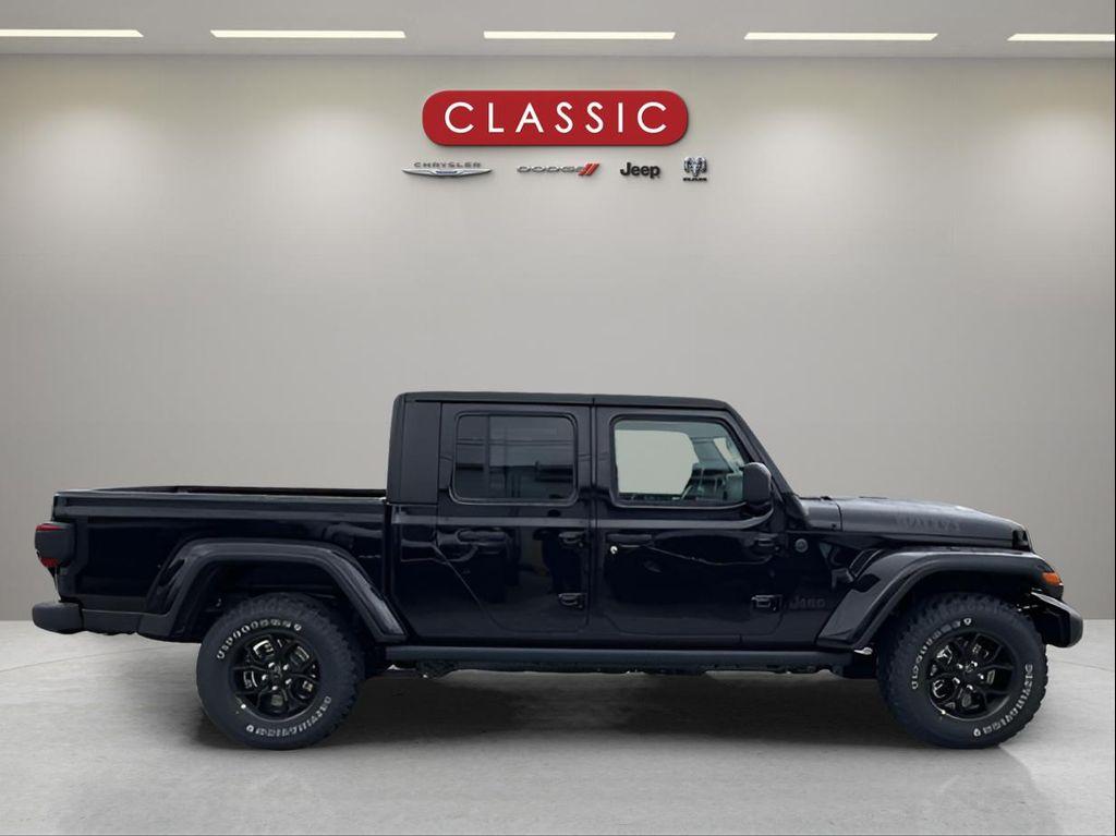 new 2025 Jeep Gladiator car, priced at $48,671