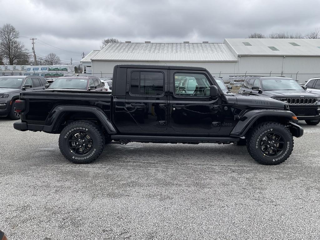 new 2025 Jeep Gladiator car, priced at $48,671