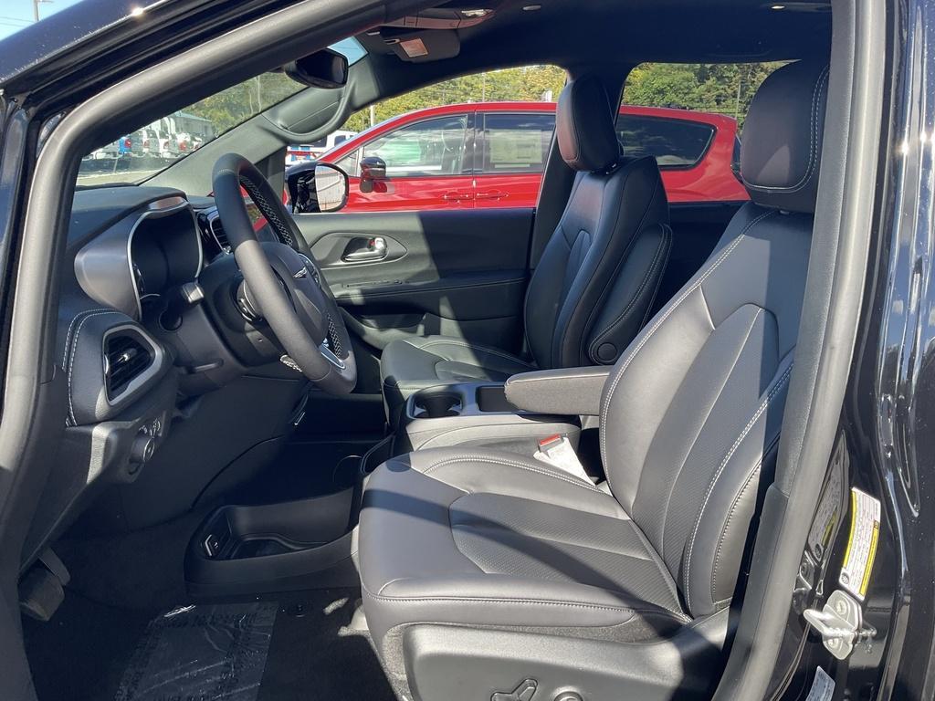 new 2026 Chrysler Pacifica car, priced at $46,140