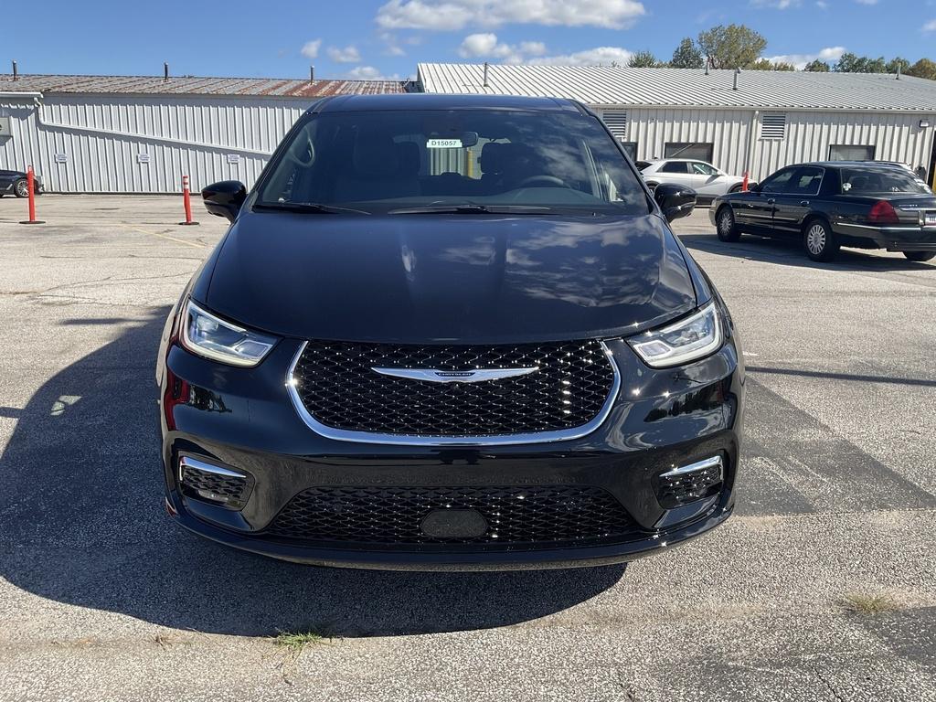 new 2026 Chrysler Pacifica car, priced at $46,140