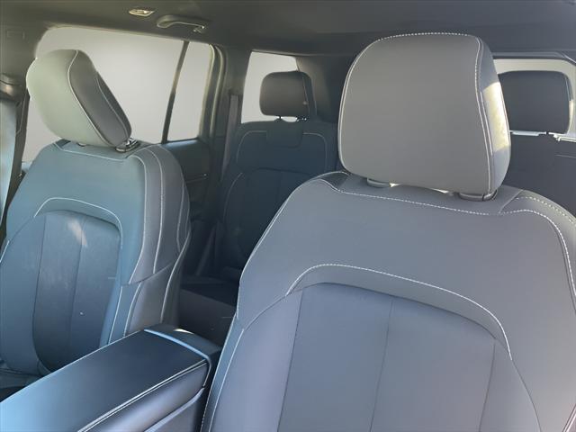 new 2025 Jeep Grand Cherokee car, priced at $41,425