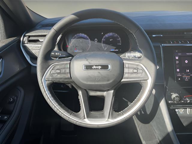 new 2025 Jeep Grand Cherokee car, priced at $41,425