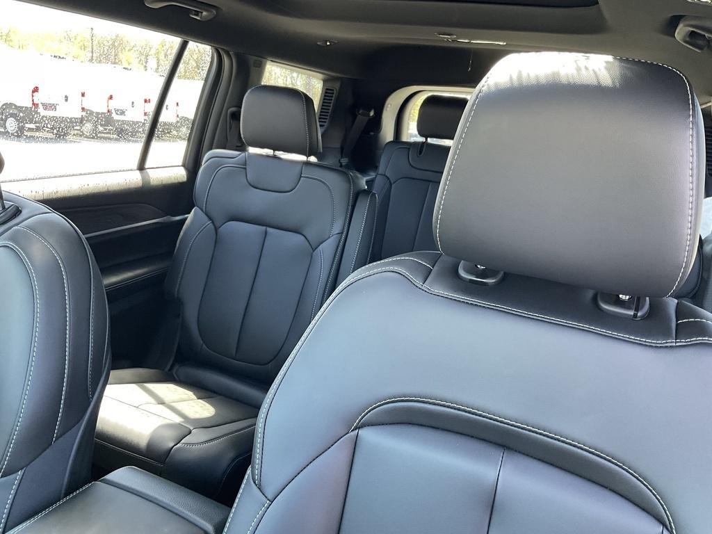 new 2025 Jeep Grand Cherokee L car, priced at $51,985