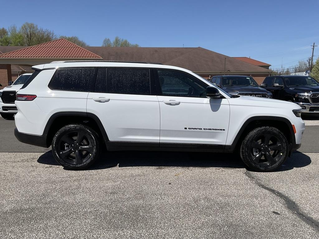 new 2025 Jeep Grand Cherokee L car, priced at $51,985