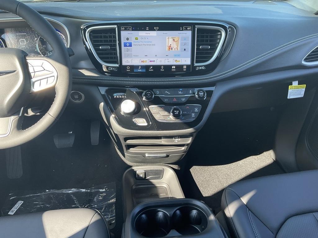 new 2026 Chrysler Pacifica car, priced at $43,948