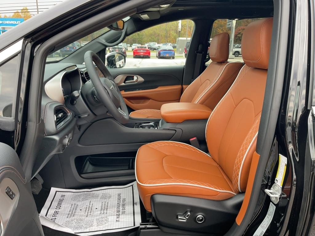 used 2026 Chrysler Pacifica car, priced at $58,990