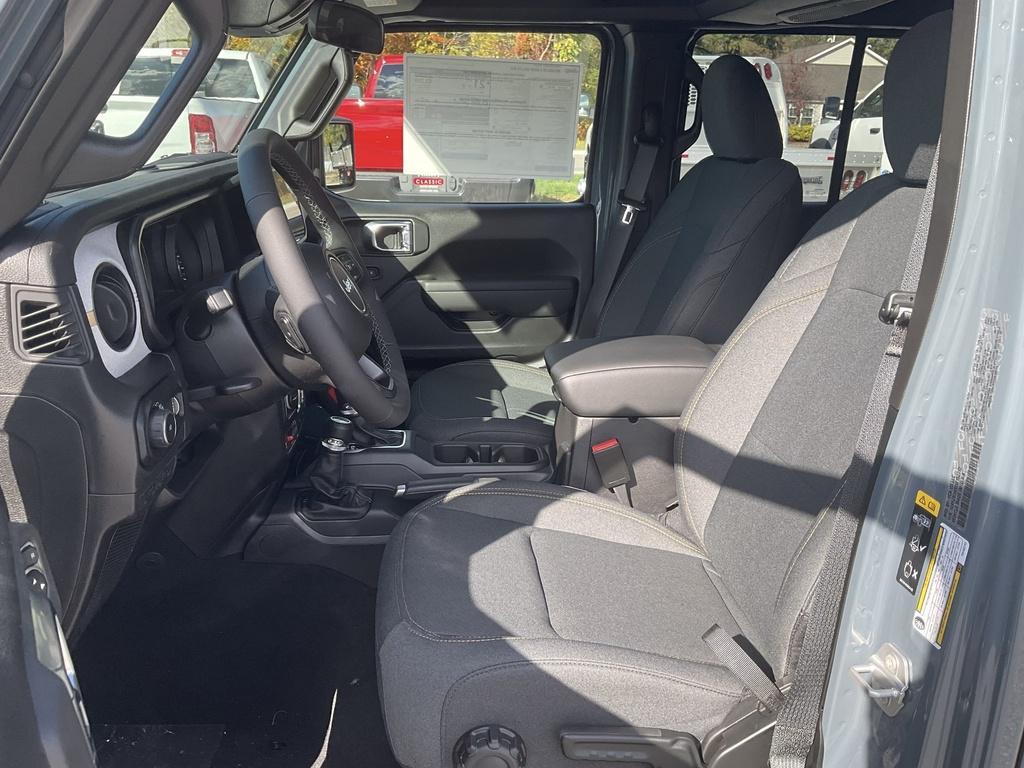 new 2026 Jeep Wrangler car, priced at $53,315