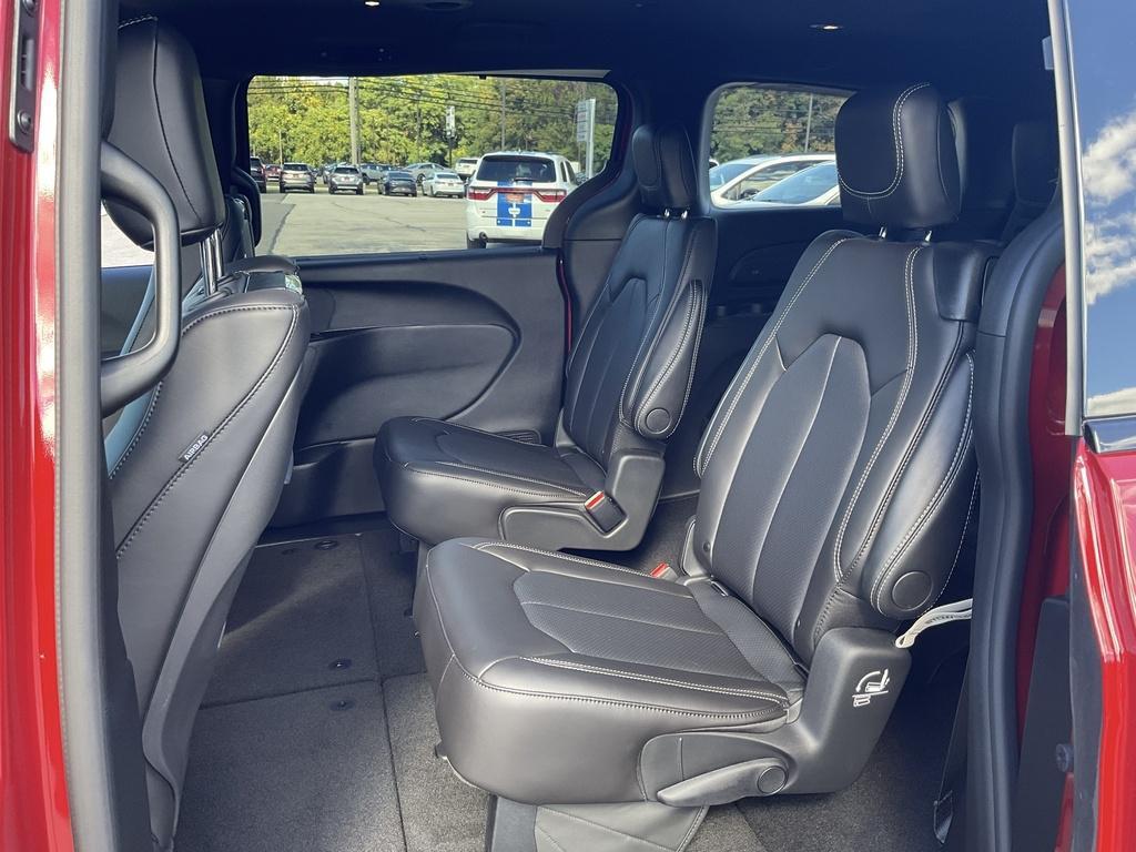 new 2026 Chrysler Pacifica car, priced at $47,280