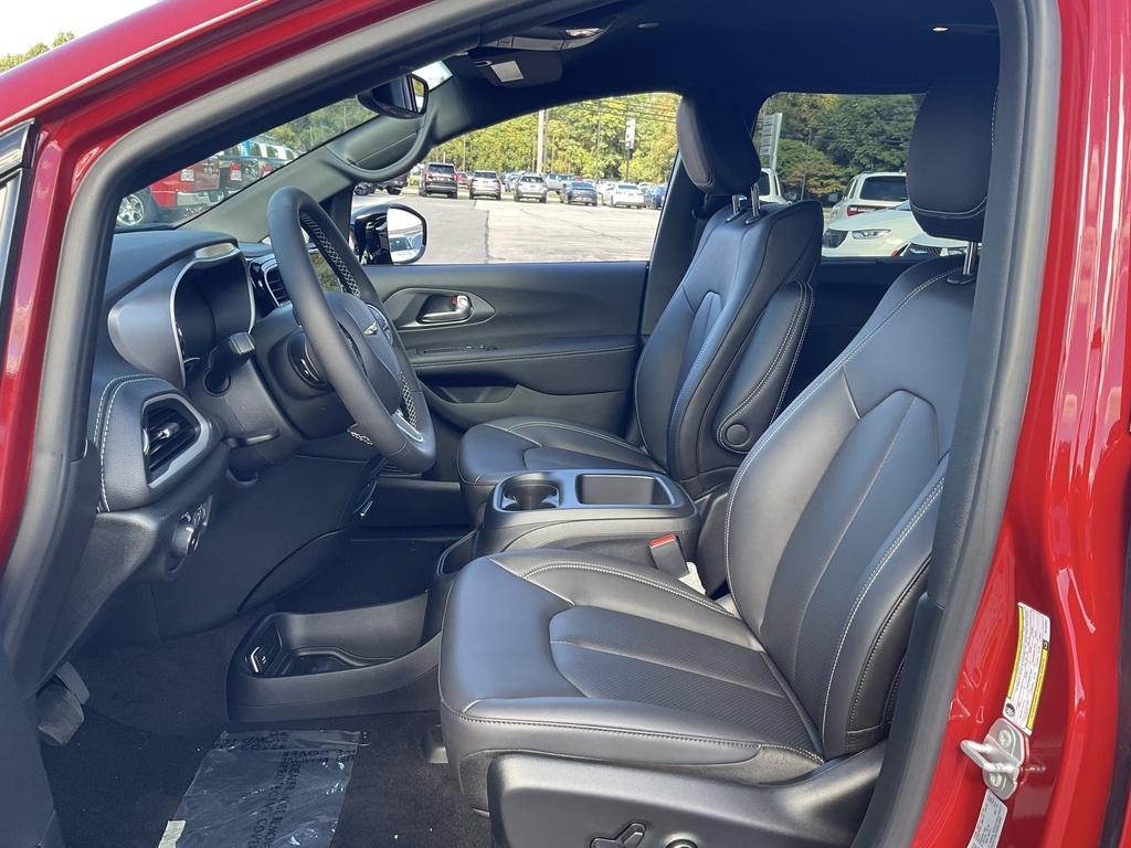 new 2026 Chrysler Pacifica car, priced at $47,280