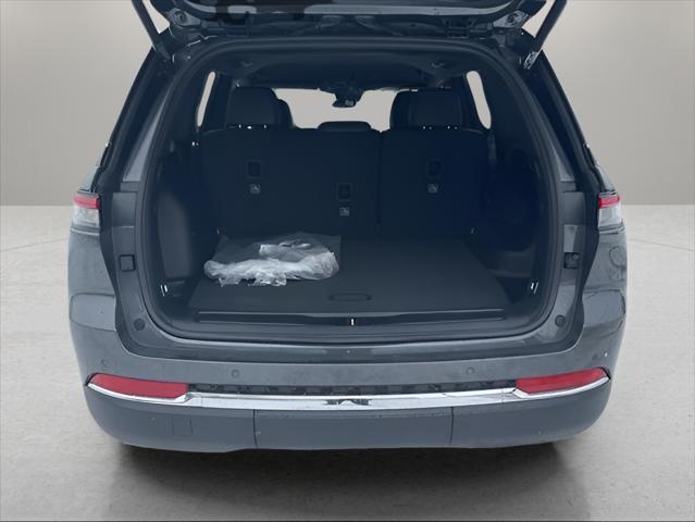 new 2025 Jeep Grand Cherokee car, priced at $47,295
