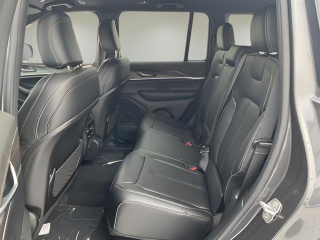 new 2025 Jeep Grand Cherokee car, priced at $47,295