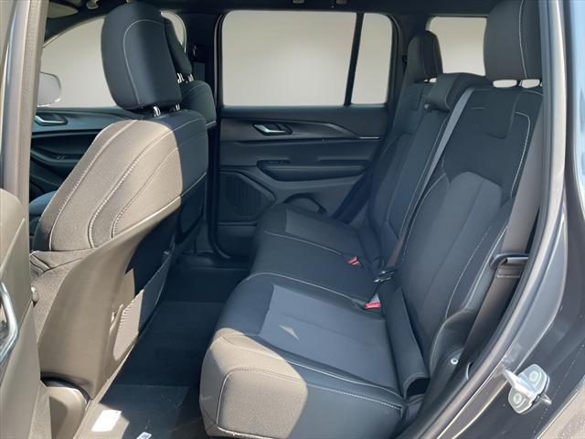 new 2025 Jeep Grand Cherokee car, priced at $41,425