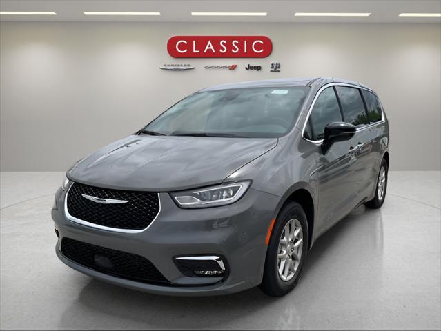new 2025 Chrysler Pacifica car, priced at $46,220