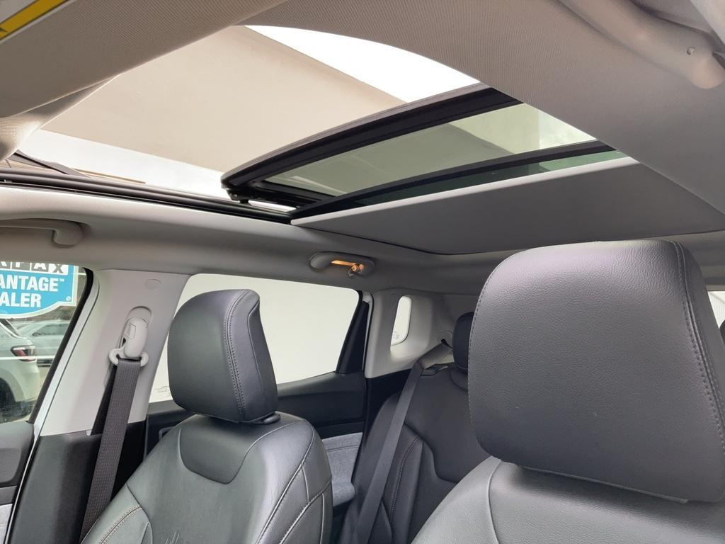 used 2022 Jeep Compass car, priced at $22,990