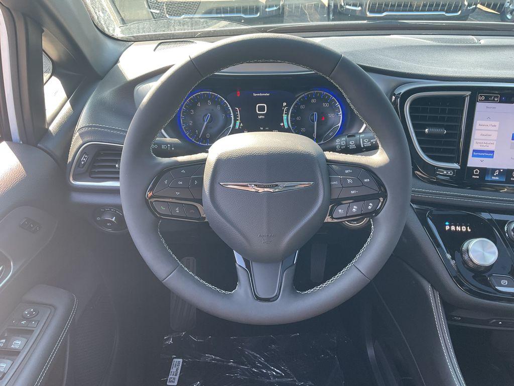 new 2026 Chrysler Pacifica car, priced at $57,366