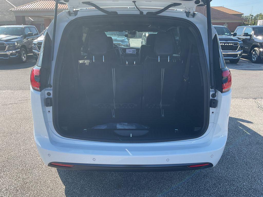 new 2026 Chrysler Pacifica car, priced at $57,366