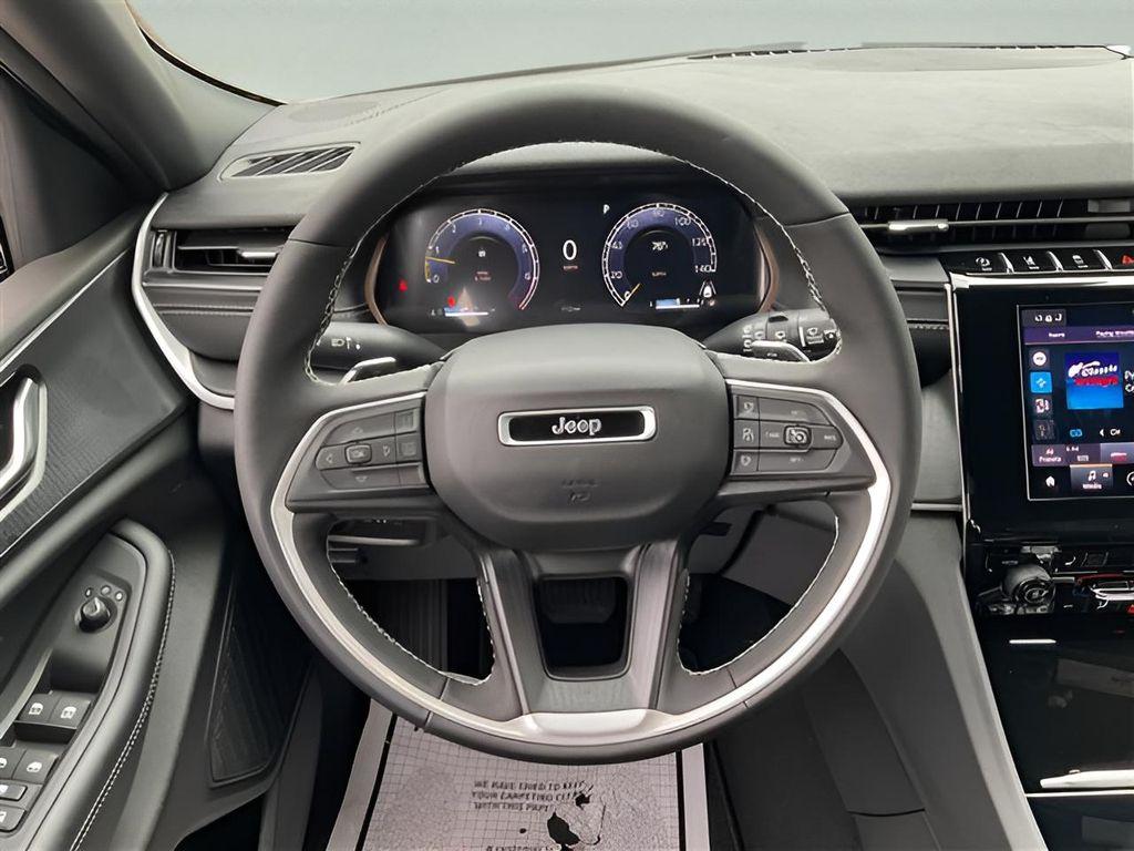 new 2025 Jeep Grand Cherokee car, priced at $48,775
