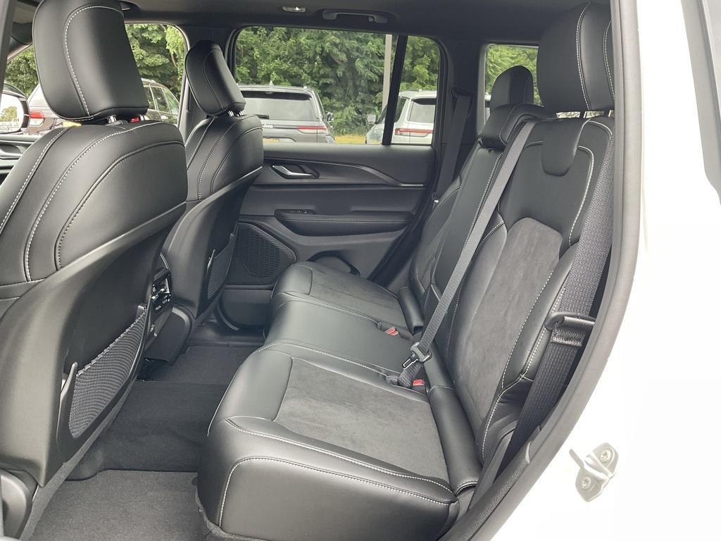 new 2025 Jeep Grand Cherokee car, priced at $46,459