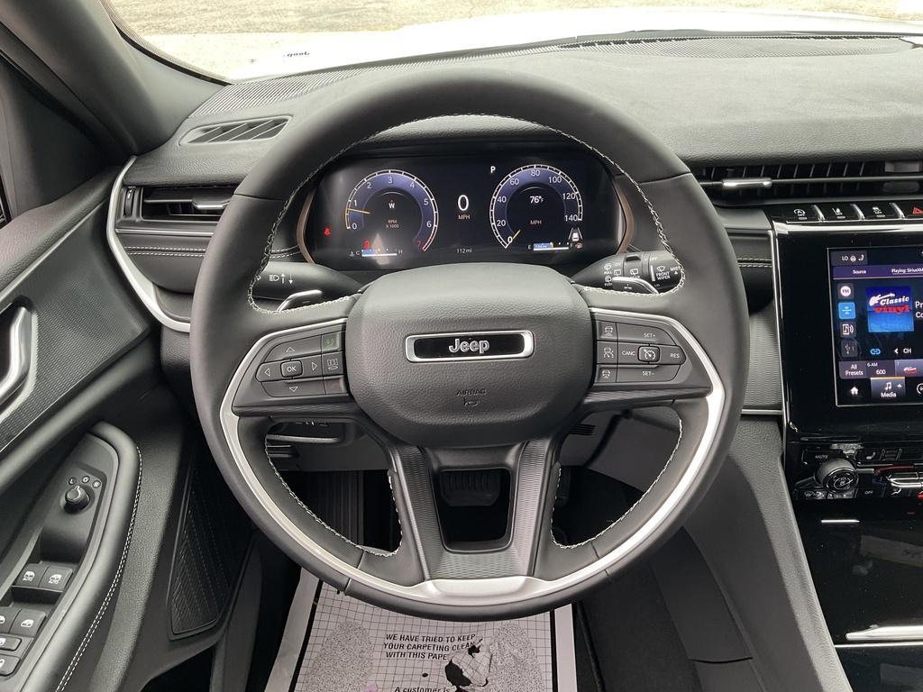 new 2025 Jeep Grand Cherokee car, priced at $46,459
