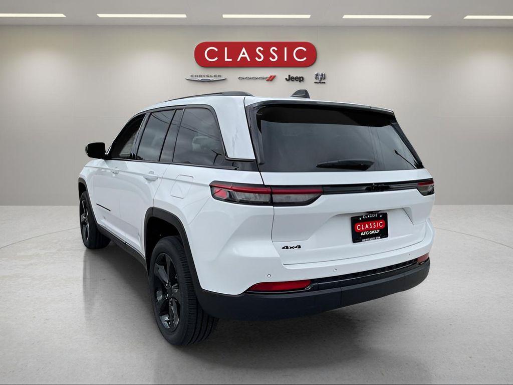 new 2025 Jeep Grand Cherokee car, priced at $48,775