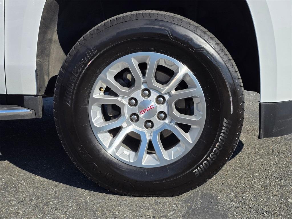 used 2017 GMC Yukon XL car, priced at $24,550