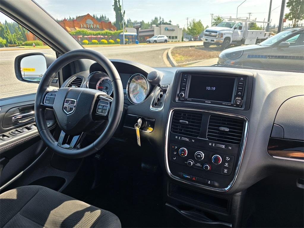 used 2018 Dodge Grand Caravan car
