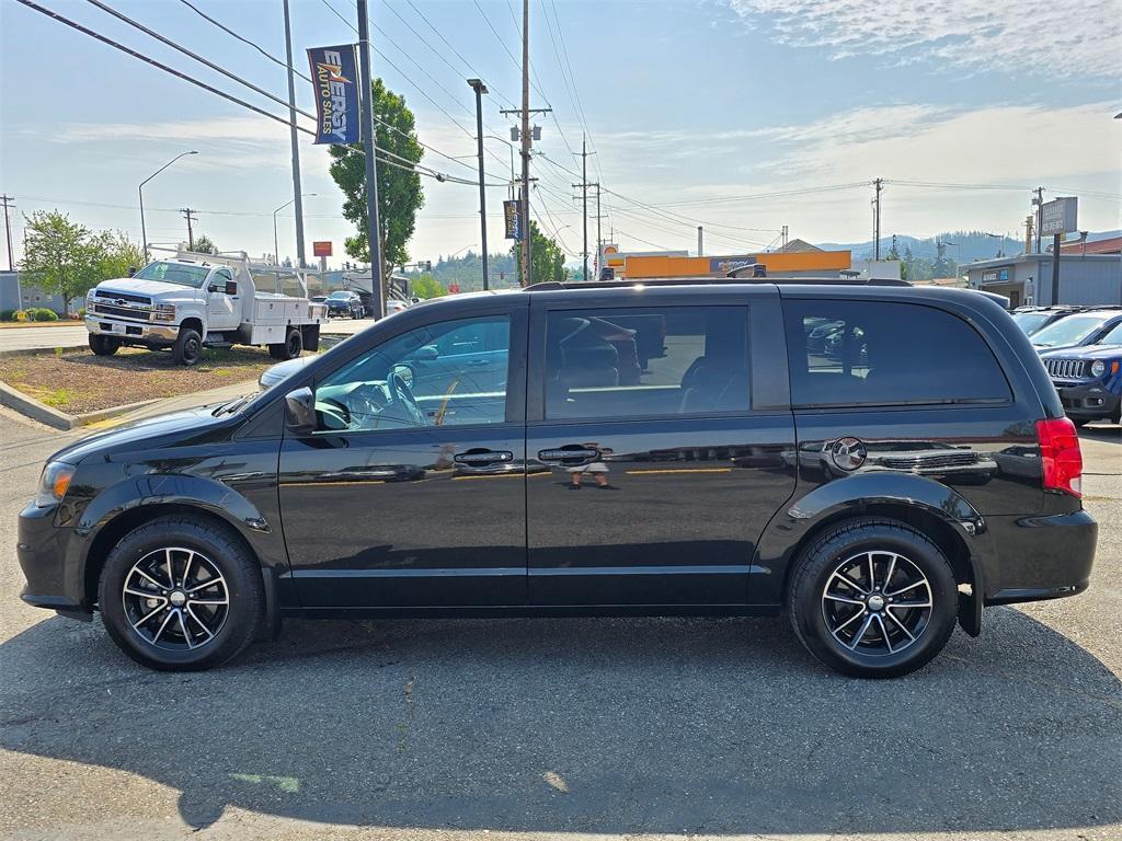 used 2018 Dodge Grand Caravan car
