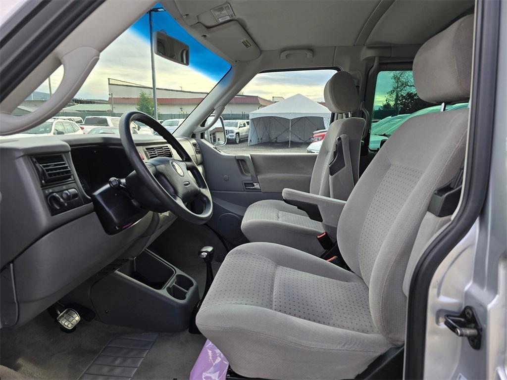 used 2001 Volkswagen Eurovan car, priced at $14,950