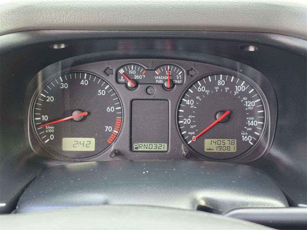 used 2001 Volkswagen Eurovan car, priced at $14,950