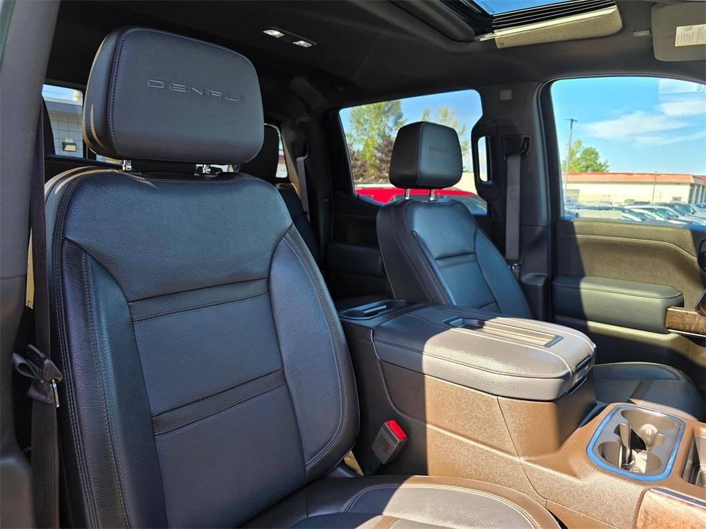 used 2021 GMC Sierra 1500 car, priced at $34,990