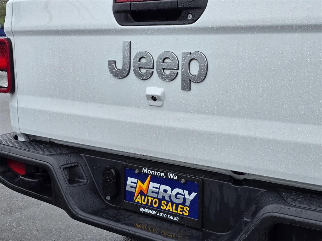 used 2022 Jeep Gladiator car, priced at $33,980