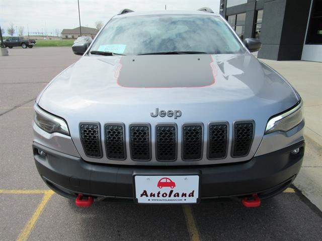 used 2019 Jeep Cherokee car, priced at $25,900