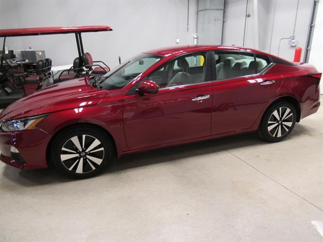 used 2021 Nissan Altima car, priced at $21,950