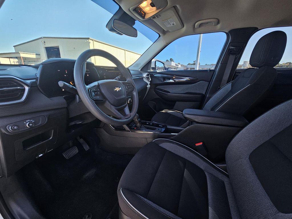 used 2025 Chevrolet TrailBlazer car, priced at $25,795