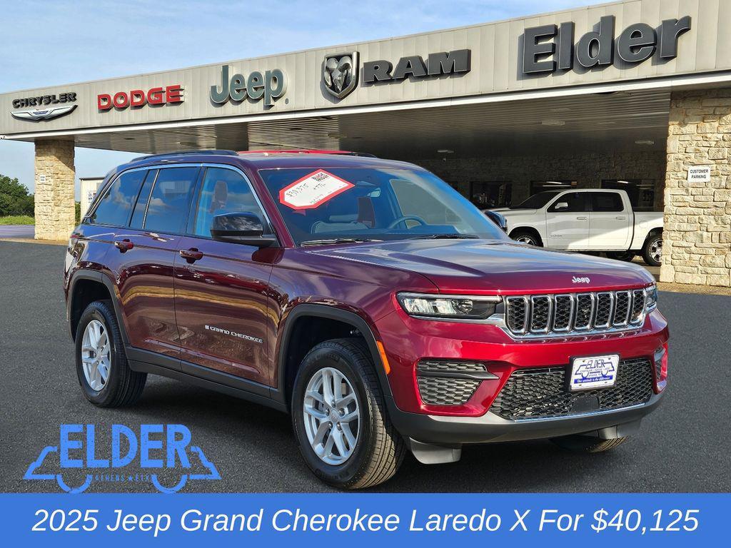 new 2025 Jeep Grand Cherokee car, priced at $40,125