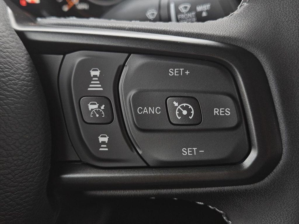 new 2025 Jeep Gladiator car, priced at $46,805