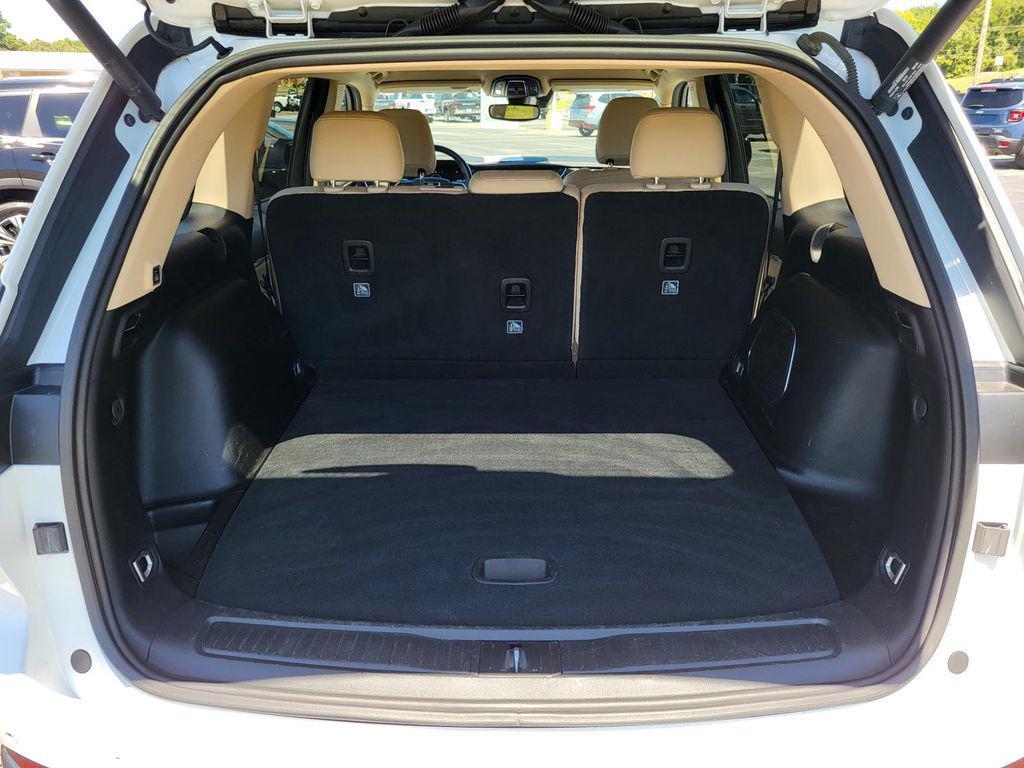 used 2022 Jeep Grand Cherokee car, priced at $28,995