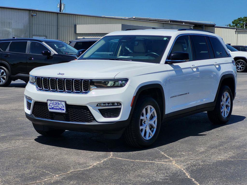 used 2022 Jeep Grand Cherokee car, priced at $28,995