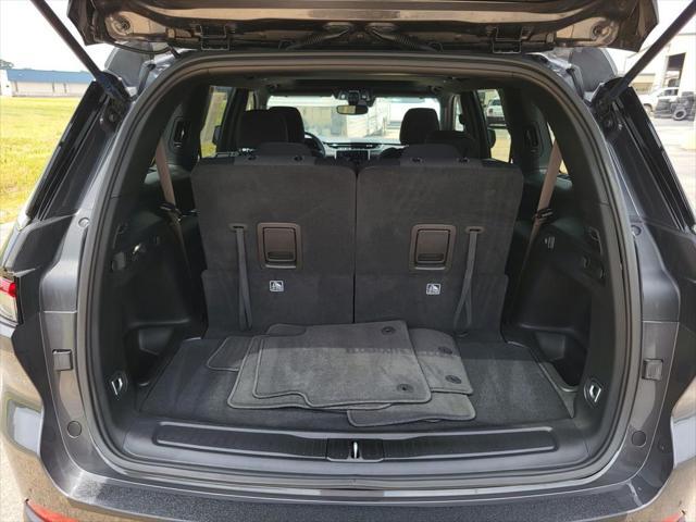 used 2024 Jeep Grand Cherokee L car, priced at $35,995