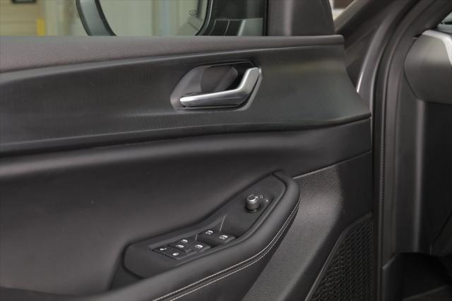 used 2024 Jeep Grand Cherokee L car, priced at $36,995