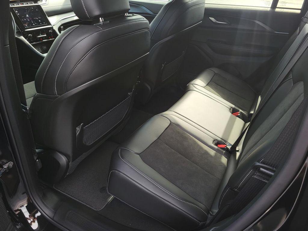 new 2025 Jeep Grand Cherokee car, priced at $41,475