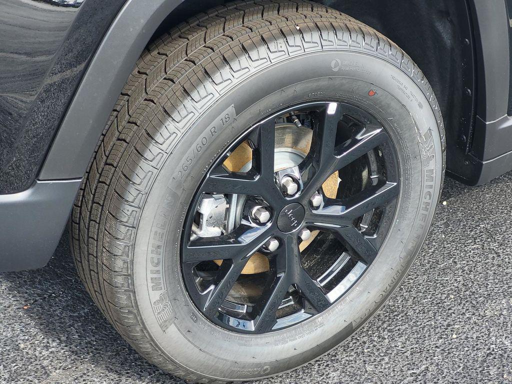 new 2025 Jeep Grand Cherokee car, priced at $41,475